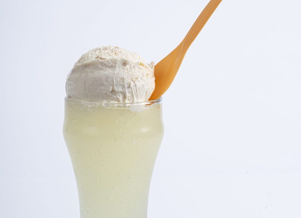 cuchara reutilizable con helado